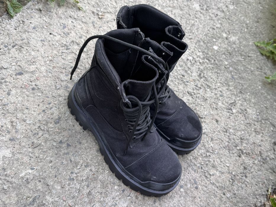 Balenciaga strike boots