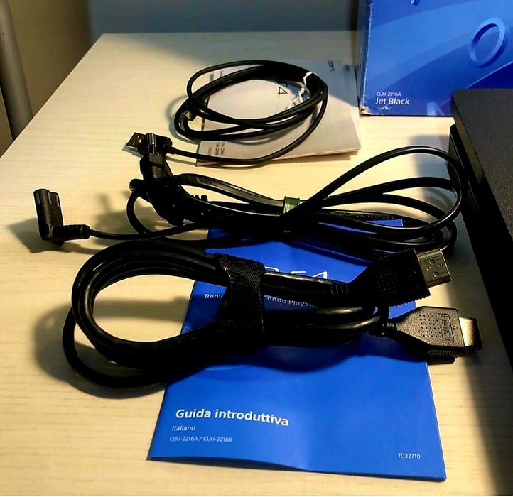 Ps 4 Slim Sony Fullbox Hdr 4K  bonus jocuri Playstation 4