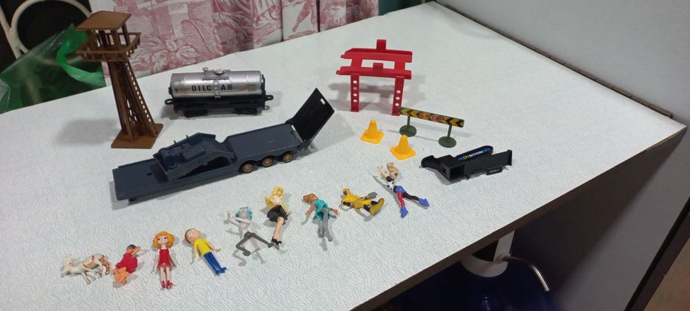 Продам мелкие игрушки все оптом