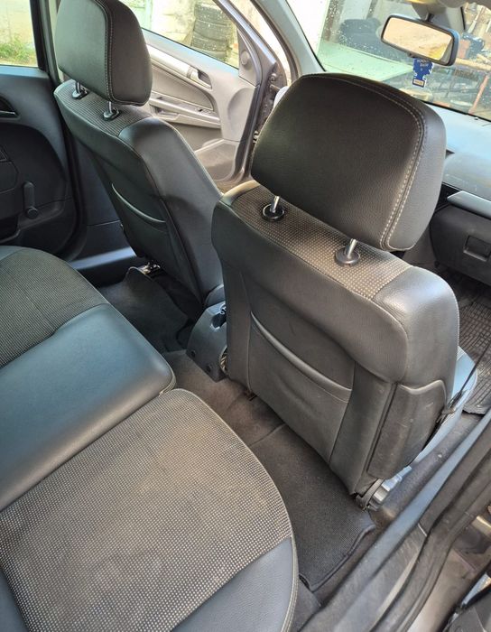 Vand Opel Astra 2009 cu instalatie GPL
