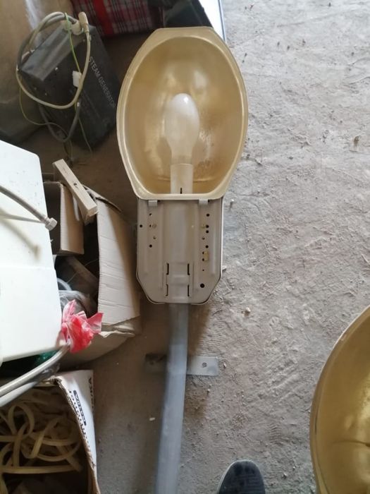 Светильник уличный( дрл)