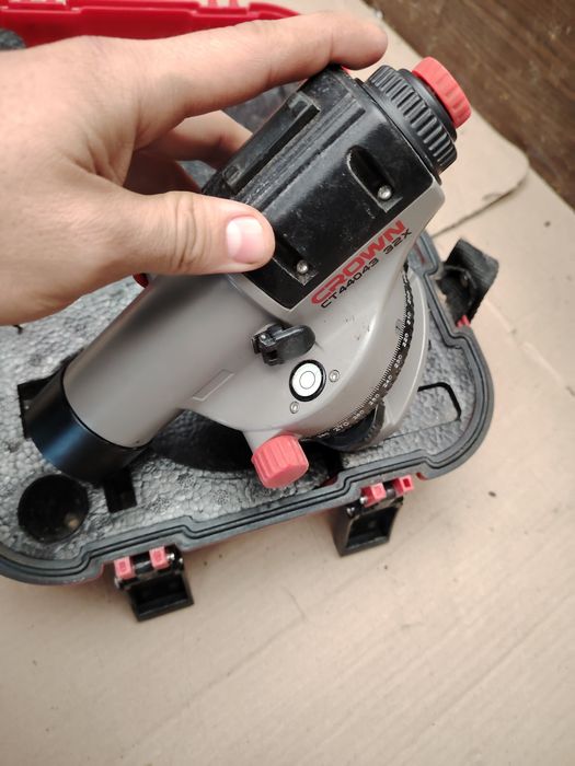 Продам монокль невелир