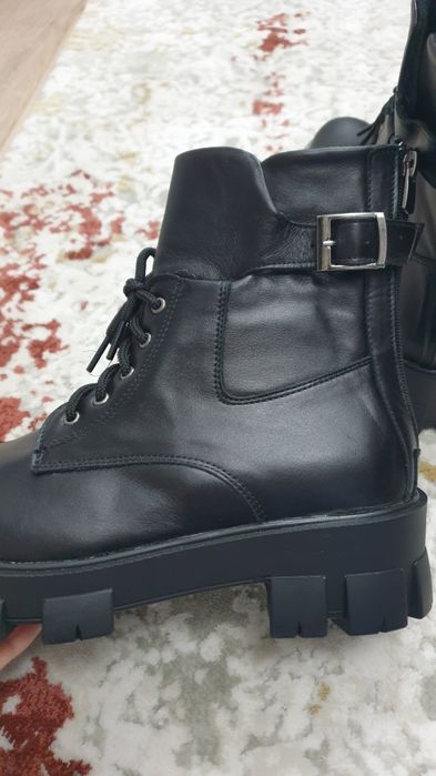 Дамски боти от естествена кожа