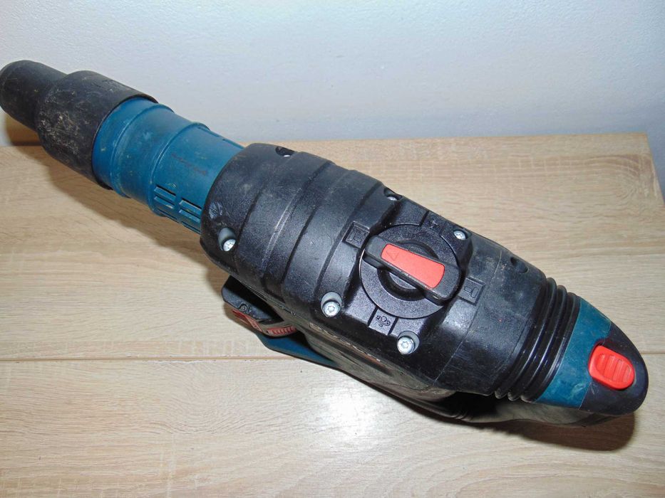 Bosch bi-turbo GBH 18V-40C roto sds-max  2023