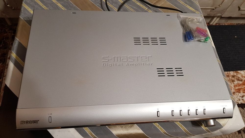 Receiver 5.1 Sony + telec. Sony, super pret, ideal bar, terasa, etc.