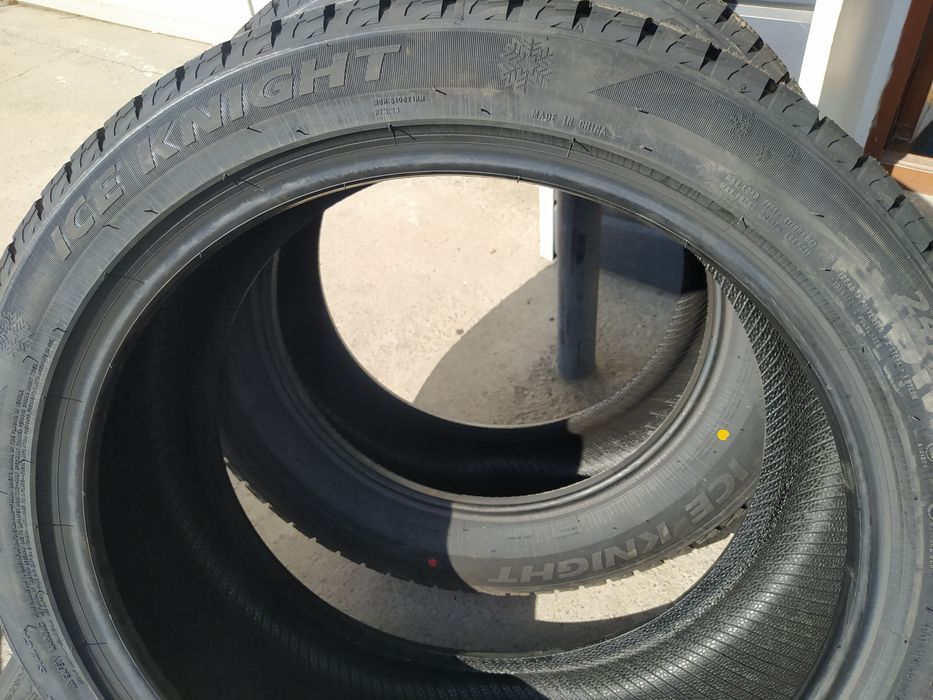 Rapid 245/45R20 Ice Knight