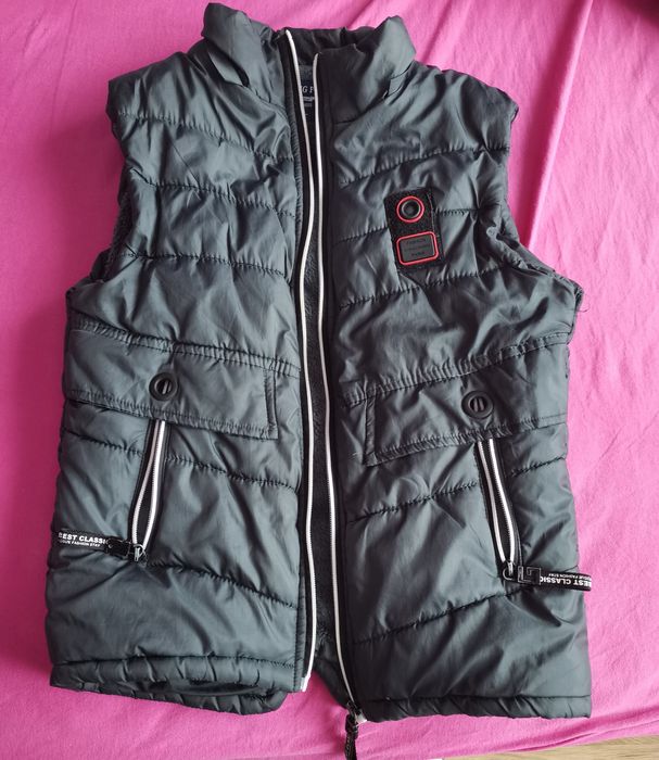 Детско елече с качулка