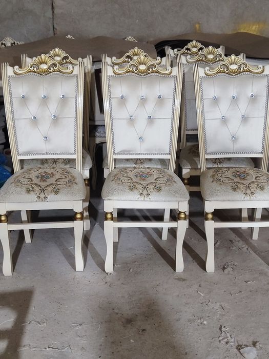 Стол стулья. Новый  цех.