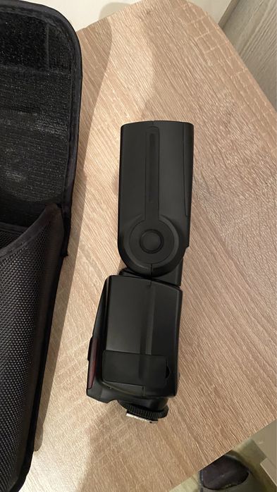 Вспышка Yongnuo 560 III