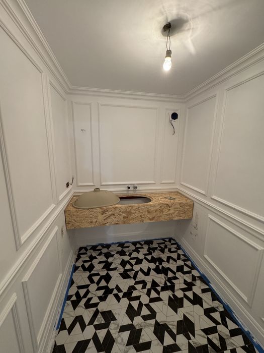 Profil decorativ plinte si cosrnise