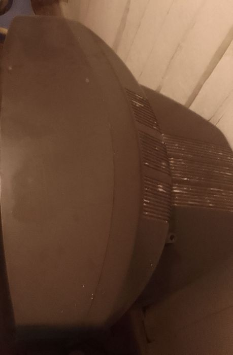 Продам телевизор LG