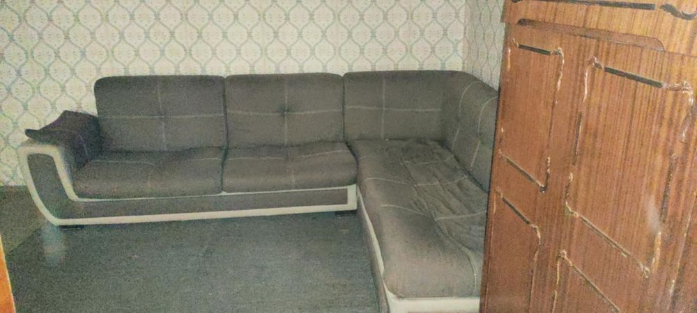 Вила източно от военния полигон в Казанлък