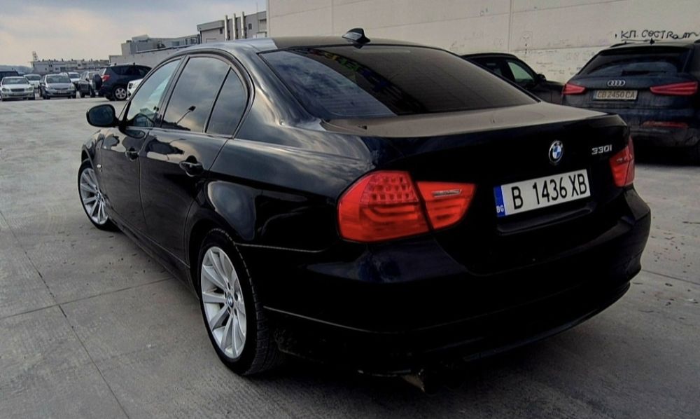 BMW 330

X-DRIVE-4X4, Седан
