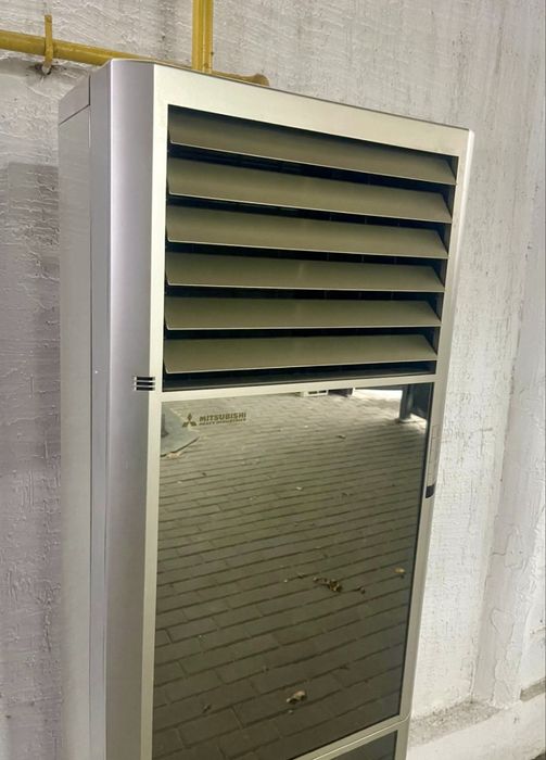 Продам Кондиционер (Напольный)