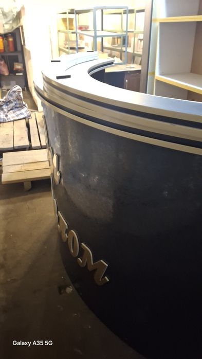 Стол для ресепшена