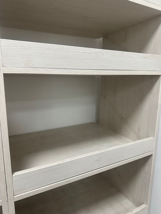 Rafturi magazin alimentar și tejghea în stare impecabilă din pal