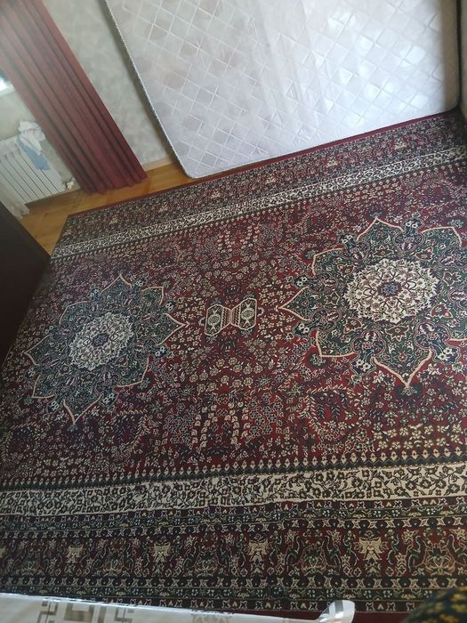 Продаётся ковёр 315х297