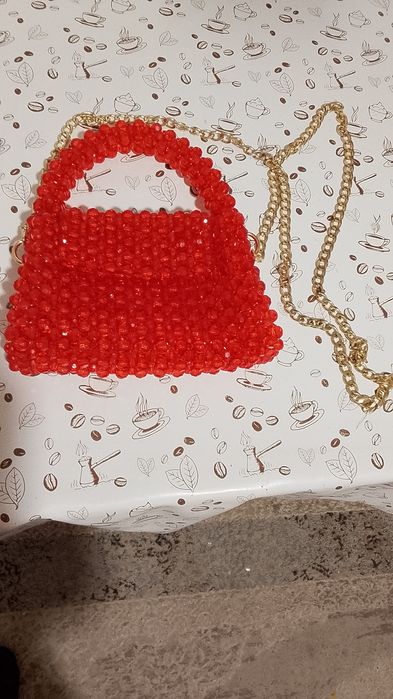 Продается сумочка вечерняя