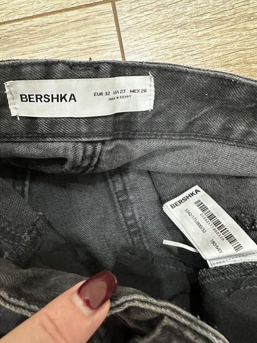 Джинсы от BERSHKA, пр-во: Египет.