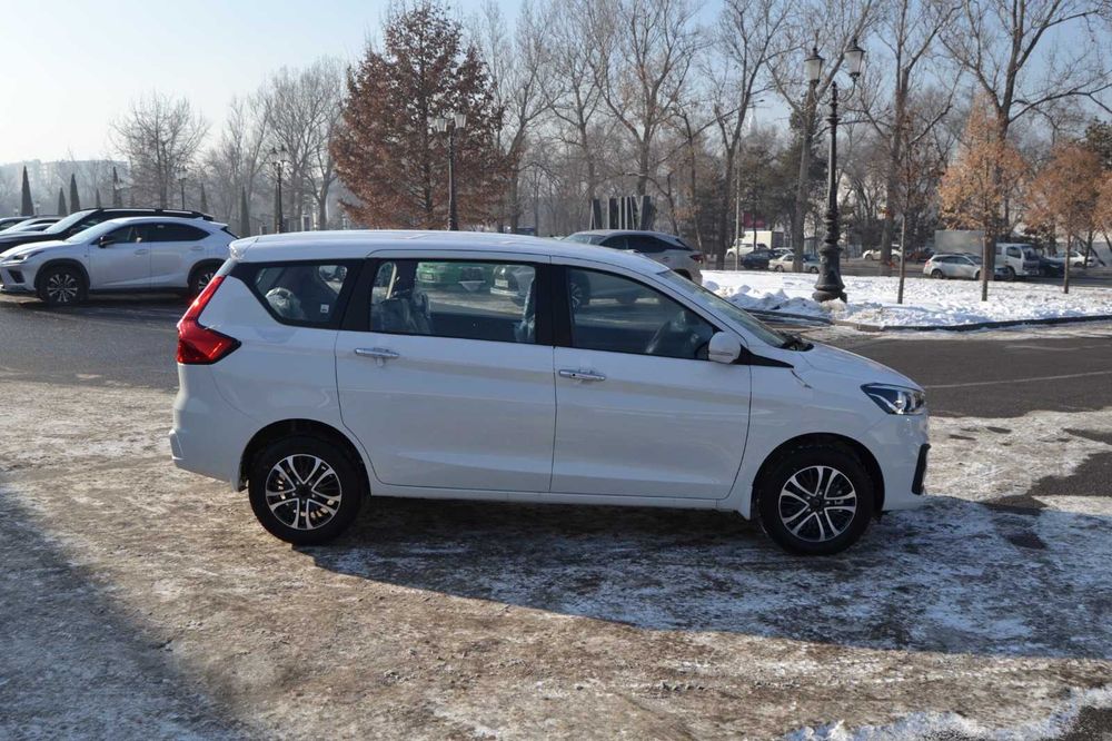 Suzuki( Vitara) Ertiga