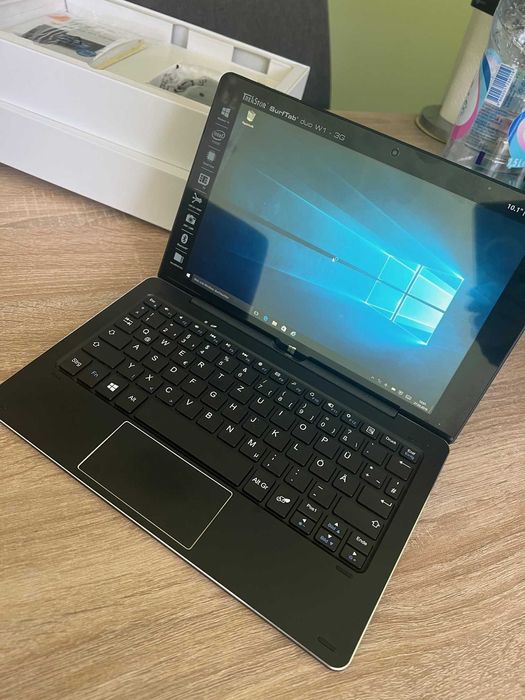 TrekStor SurfTab duo W1 3G таблет-лаптоп