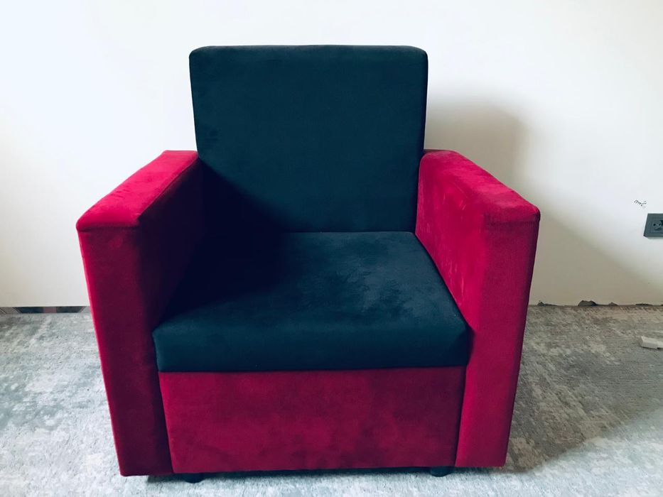 Продам срочно диван кресло