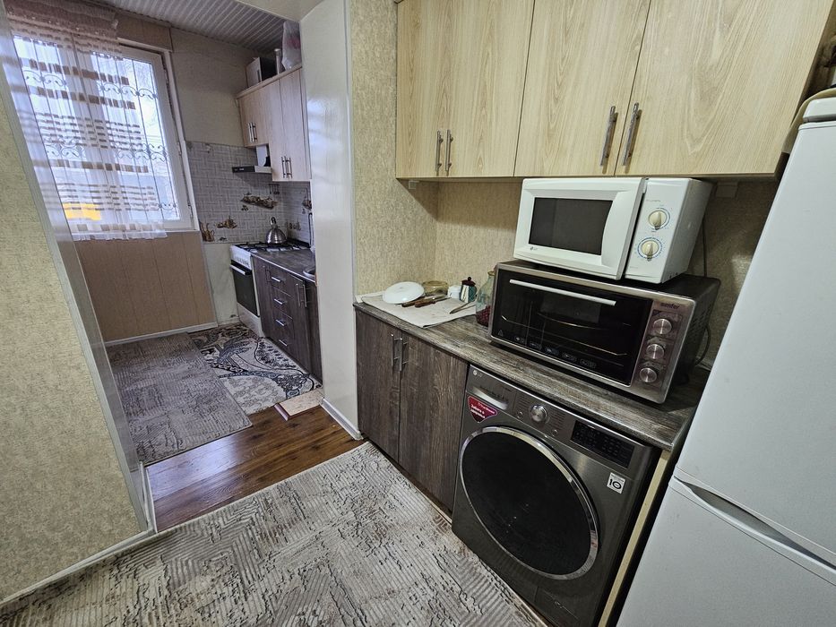 Uy sotiladi 4 xonali