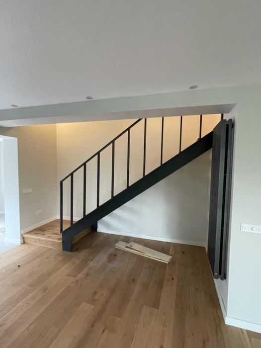 Железарски услуги, портали, огради, парапети, стълби, перголи