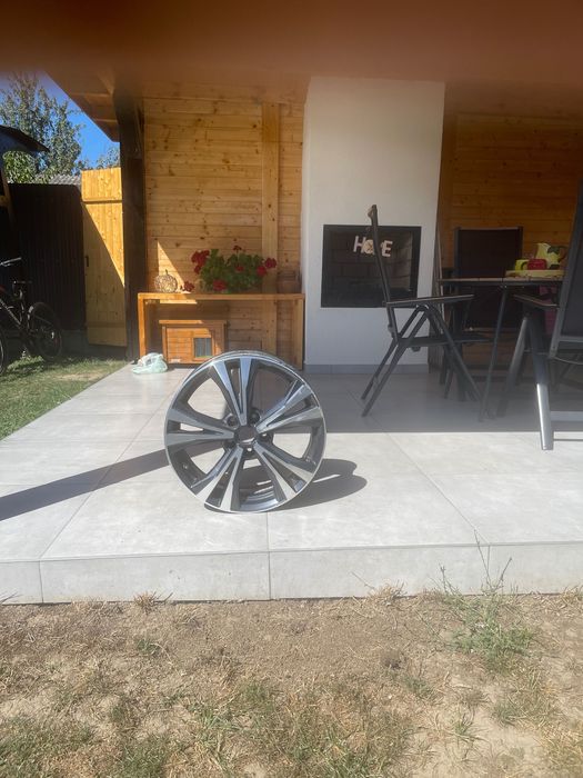 Jantă aliaj originală Nissan Qashqai 18” 7J ET40