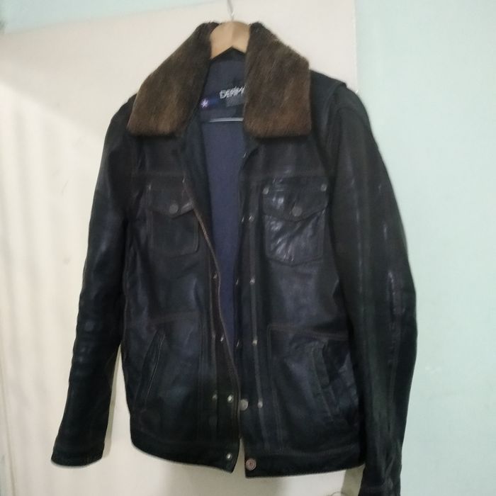 Продам кожаные куртки.