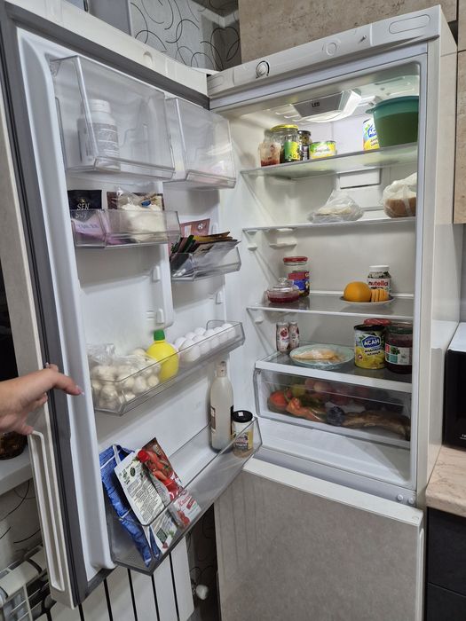 Холодильник Hotpoint