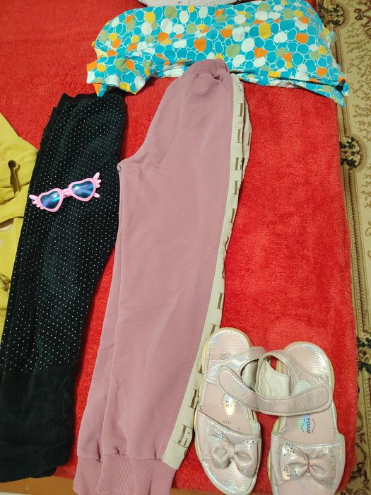 Одежда б/у бесплатно.