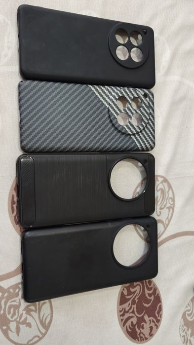 Huse oneplus 12   că noi