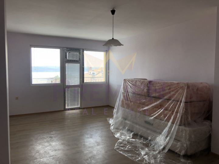 Продава се Двустаен апартамент в Варна, Бриз - 92 кв.м за 1946 €/кв.м - Снимка #5