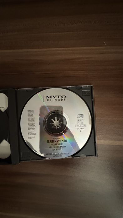 Vând album set CD muzică clasică/operă "Il giuramento"