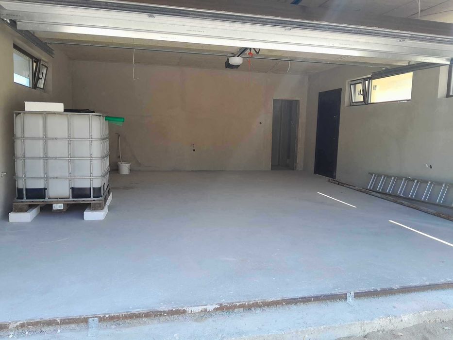 Новопостроена къща в с. Генерал Кантарджиево с Акт 16