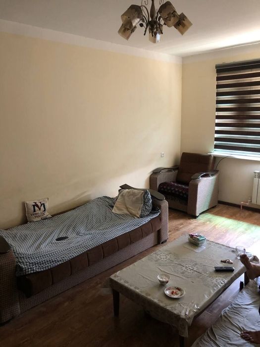 Tosh vil Yangiyoʻl shahrida oʻzimga tegishli yangi qurilgan kvartira..