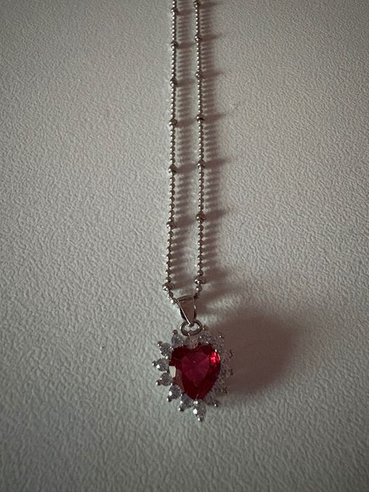 Сребърно нежно колие