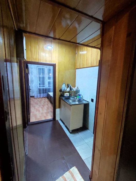 Продаётся 2х комнатная квартира бывшие общежитие.