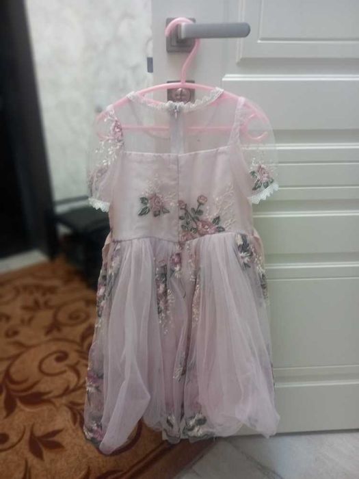 Детское  летнее нарядное,  красивое платье