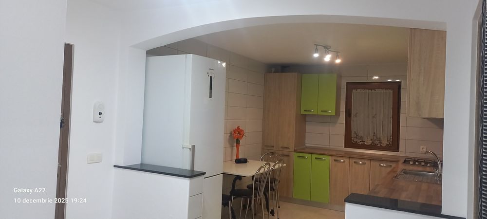 Închiriez apartament zona Bistrița Lac BACĂU
