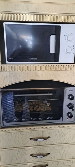 Срочно!!! Продается!!! Кухонный мебель со всеми техниками.