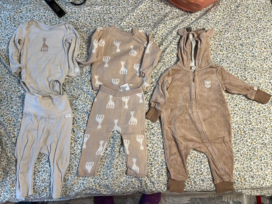 Pachet hăinuțe Sophie x H&M mărimea 74