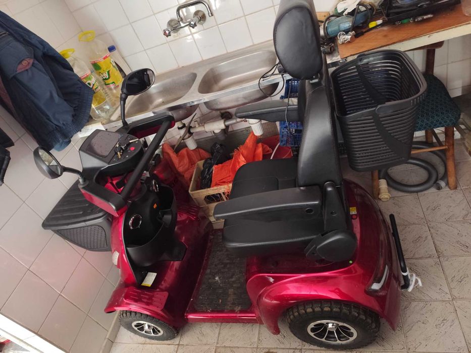 Mobility scooter L-68