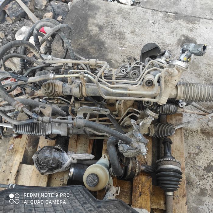 Продам рулевые рейки на Мазда 626 птичка