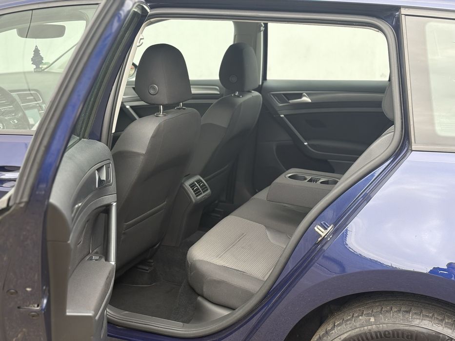 Volkswagen Golf/An 2018/Volan Incalzit/ACC/Faruri Xenon/Park Assist