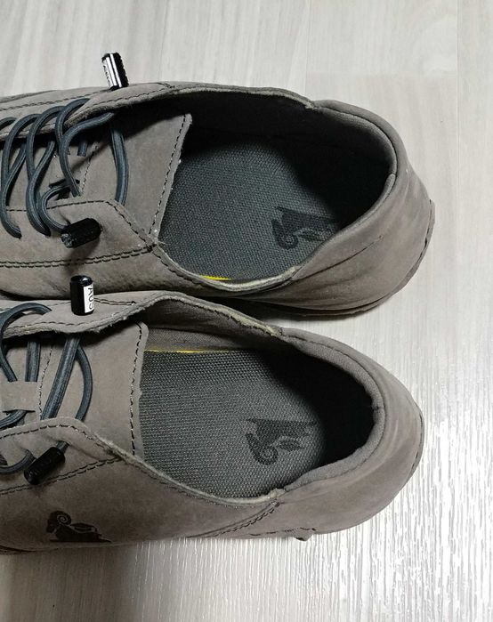 Нескользящие кроссовки