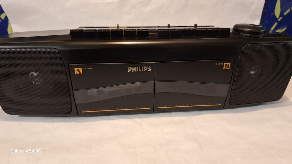Vechi radiocasetofon dublu Philips