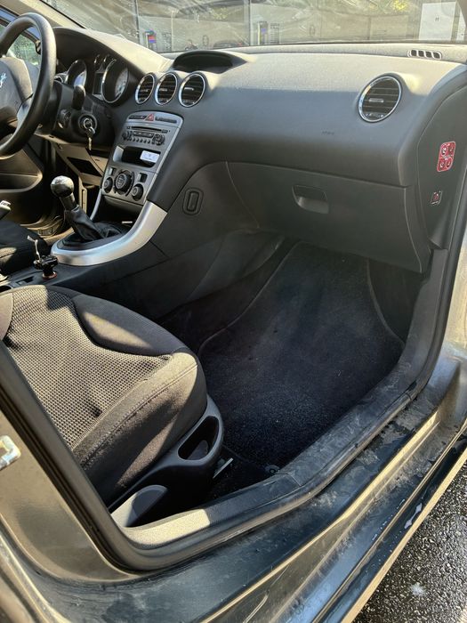 Peugeot 308 1.6 HDi 109 к.с. – 2009 г.