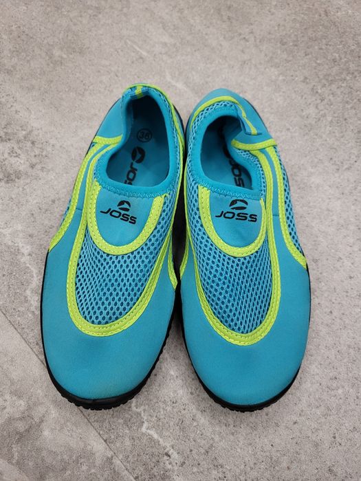 Детская обувь для плавания